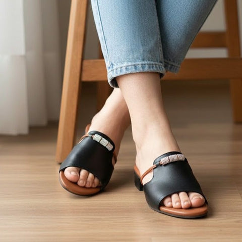 Nina Sandal - Black